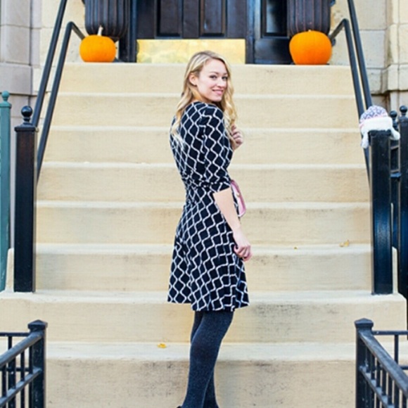 WHITE HOUSE BLACK MARKET Faux Wrap Tile Print Dress - Picture 3 of 16